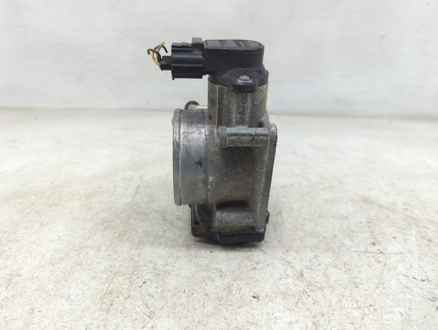 2002-2003 Lexus Es300 Throttle Body P/N:00632 1J22, 22030-20030 Fits Fits 2002 2003 OEM Used Auto Parts - Oemusedautoparts1.