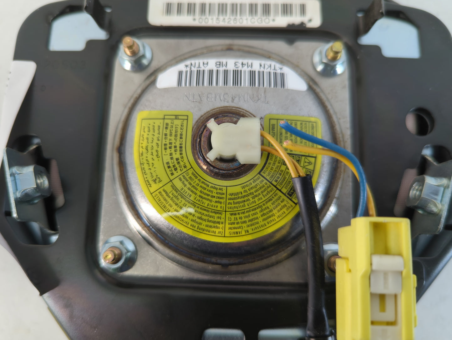 2002-2003 Lexus Es300 Air Bag Driver Left Steering Wheel Mounted Fits Fits 2002 2003 2004 OEM Used Auto Parts - Oemusedautop