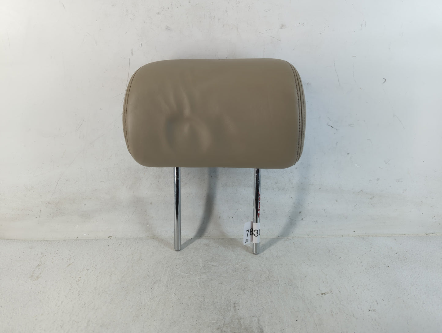 2002 Lexus Es300 Headrest Head Rest Front Driver Passenger Seat Fits OEM Used Auto Parts - Oemusedautoparts1.com