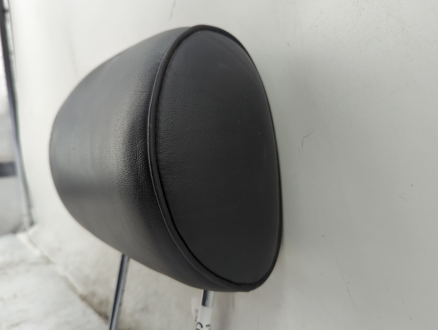 2002 Lexus Gs300 Headrest Head Rest Front Driver Passenger Seat Fits OEM Used Auto Parts - Oemusedautoparts1.com