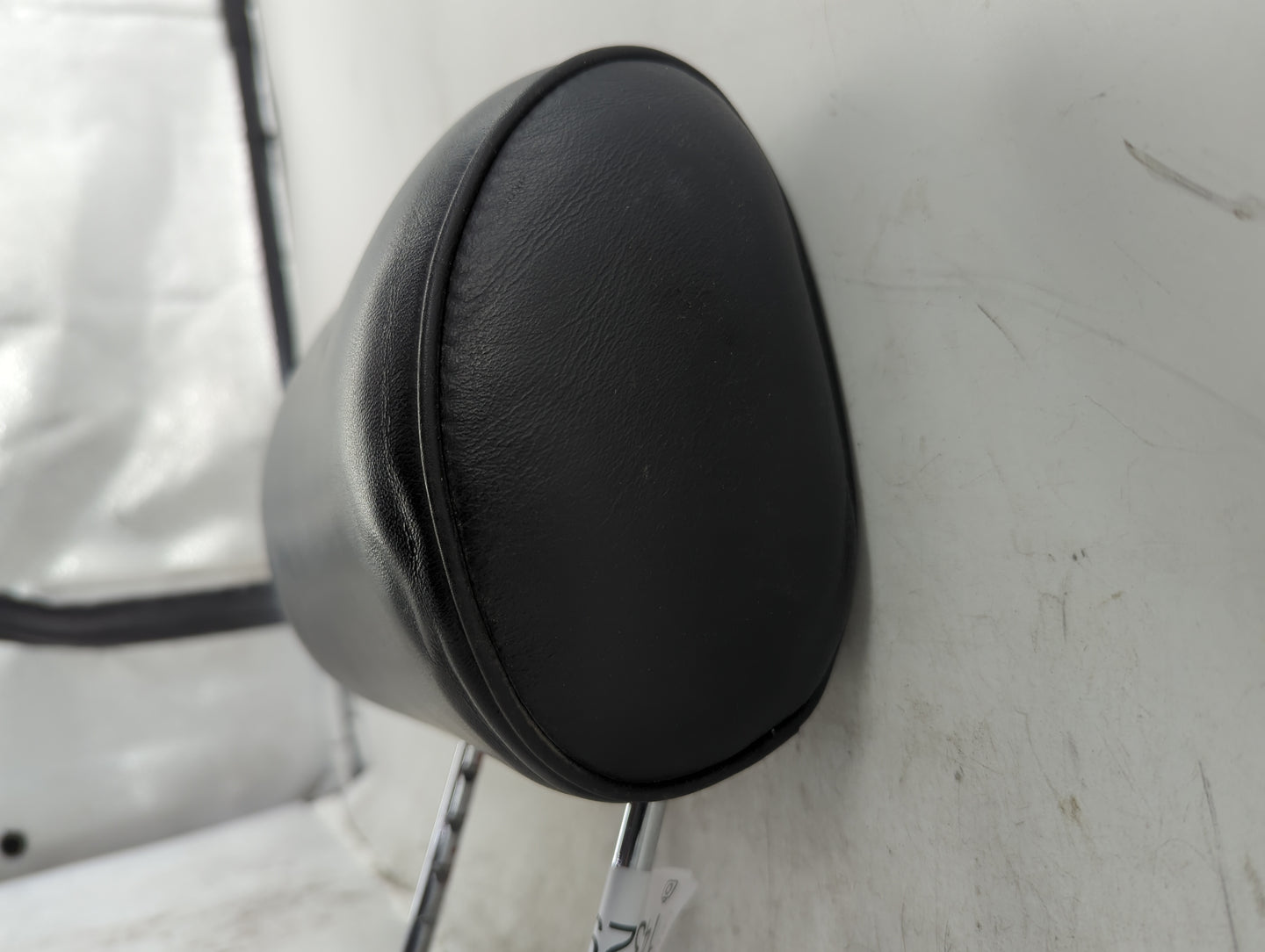 2002 Lexus Gs300 Headrest Head Rest Front Driver Passenger Seat Fits OEM Used Auto Parts - Oemusedautoparts1.com