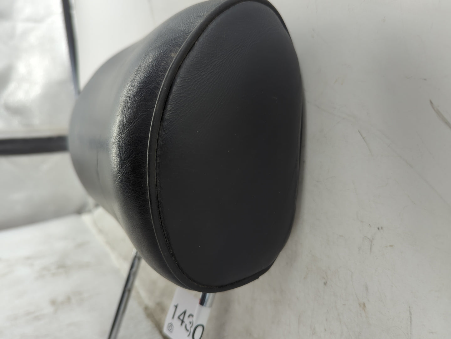 2002 Lexus Gs300 Headrest Head Rest Front Driver Seat Black - Oemusedautoparts1.com