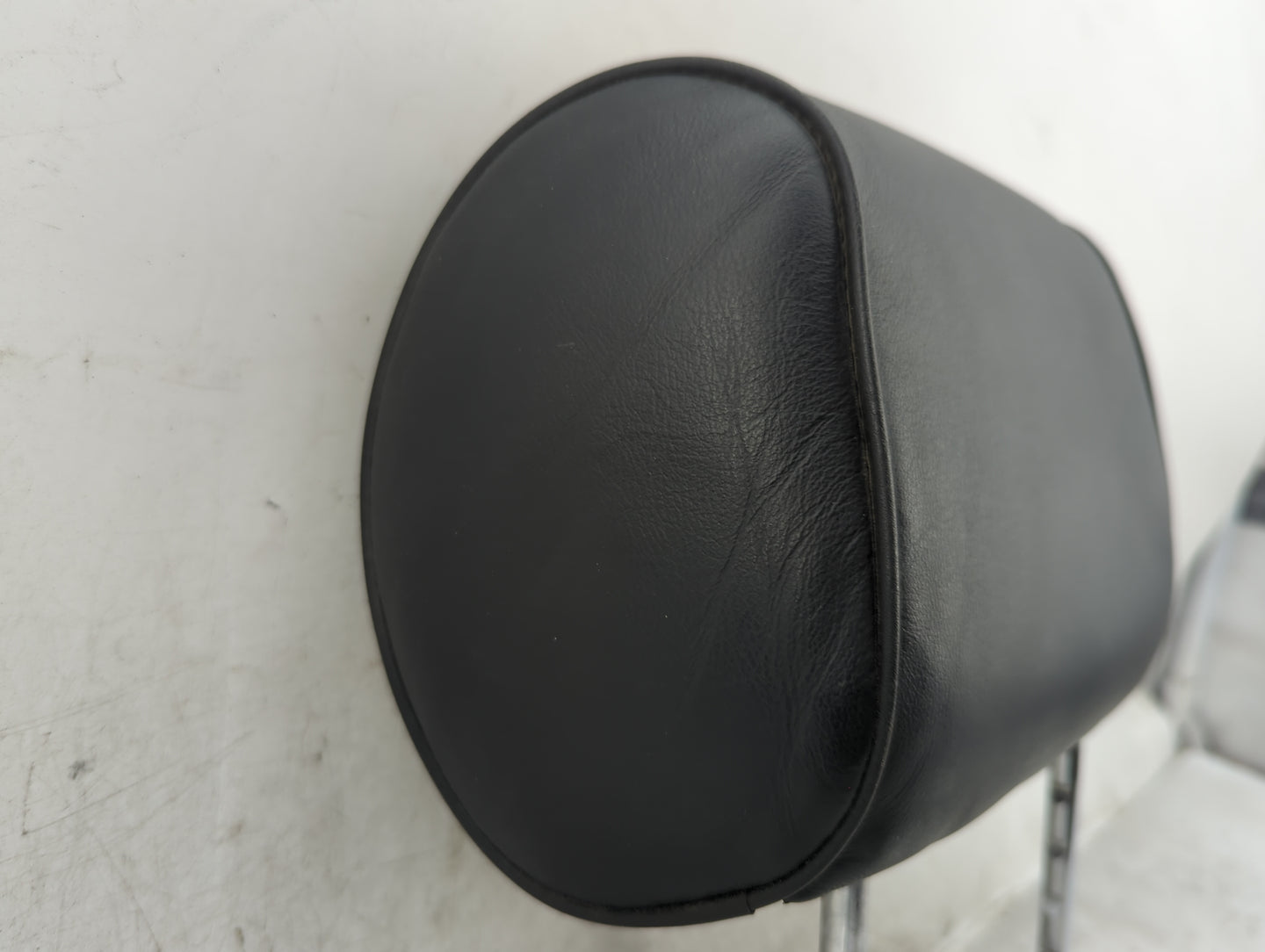 2002 Lexus Gs300 Headrest Head Rest Front Driver Seat Black - Oemusedautoparts1.com