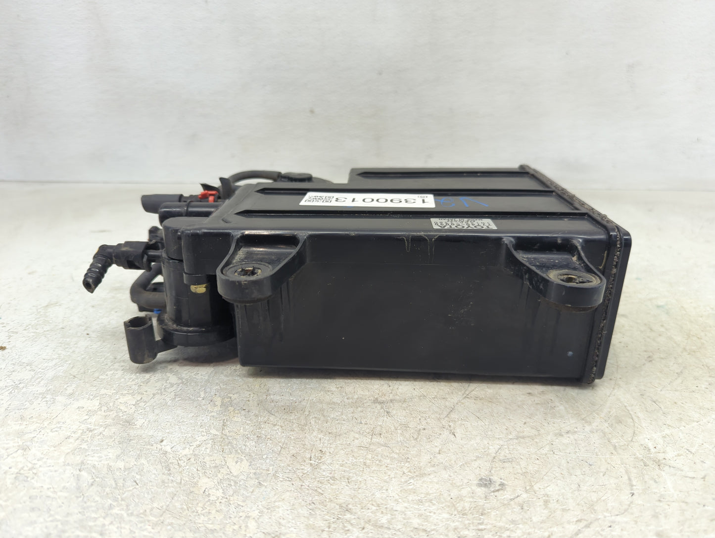 2002 Lexus Ls430 Fuel Vapor Charcoal Canister - Oemusedautoparts1.com