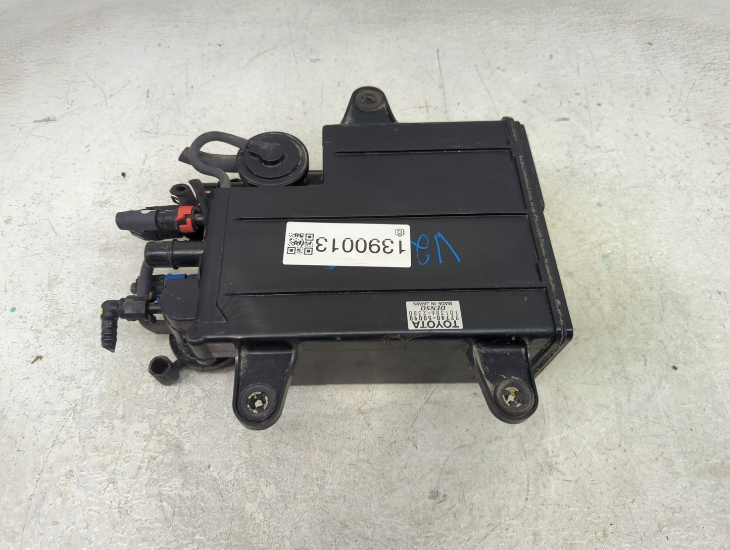 2002 Lexus Ls430 Fuel Vapor Charcoal Canister - Oemusedautoparts1.com