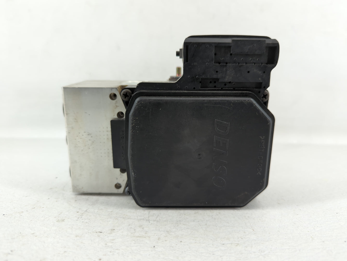 2001-2004 Lexus Ls430 ABS Pump Control Module Replacement P/N:44540-50020 Fits Fits 2001 2002 2003 2004 OEM Used Auto Parts 