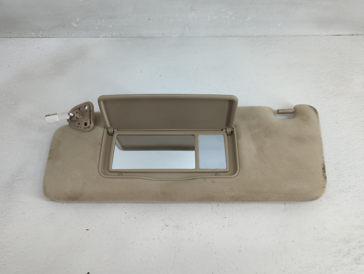 2001-2002 Lexus Rx300 Sun Visor Shade Replacement Driver Left Mirror Fits Fits 2001 2002 OEM Used Auto Parts - Oemusedautopa