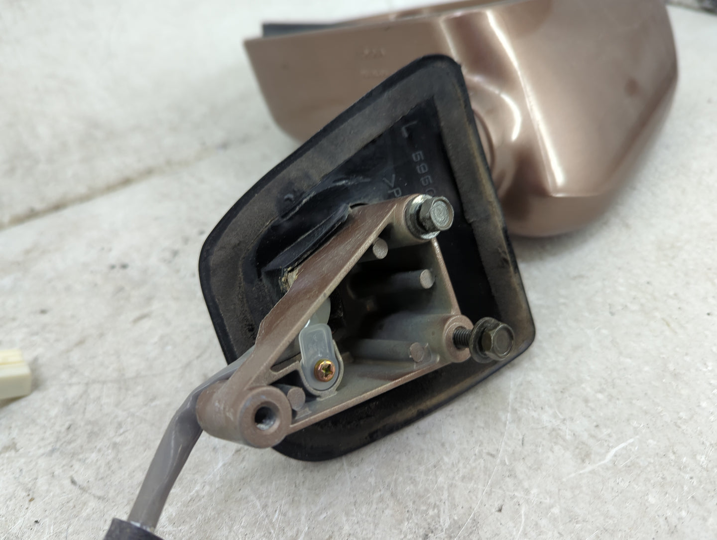 1999-2003 Lexus Rx300 Driver Side View Mirror - Left Door Mirror OEM Used - Oemusedautoparts1.com