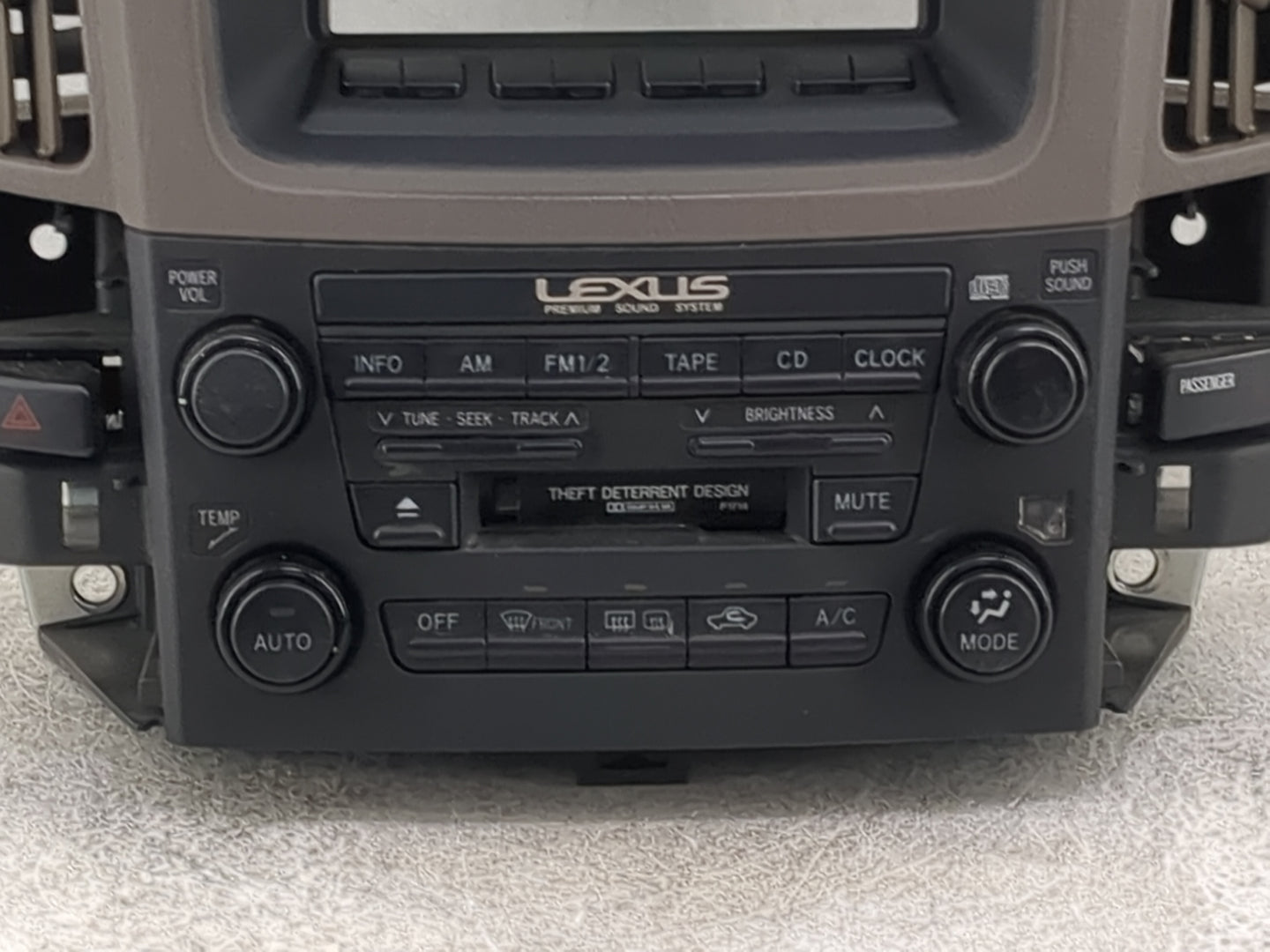 2002 Lexus Rx300 Radio AM FM Cd Player Receiver Replacement P/N:86120-48050 KEX-M9088, BC306572 Fits OEM Used Auto Parts - O