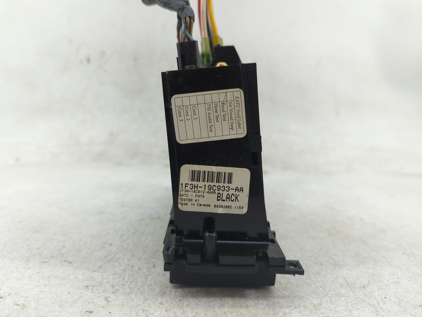2002 Lincoln Continental Climate Control Module Temperature AC/Heater Replacement P/N:1F3H-19C933-AA Fits OEM Used Auto Part