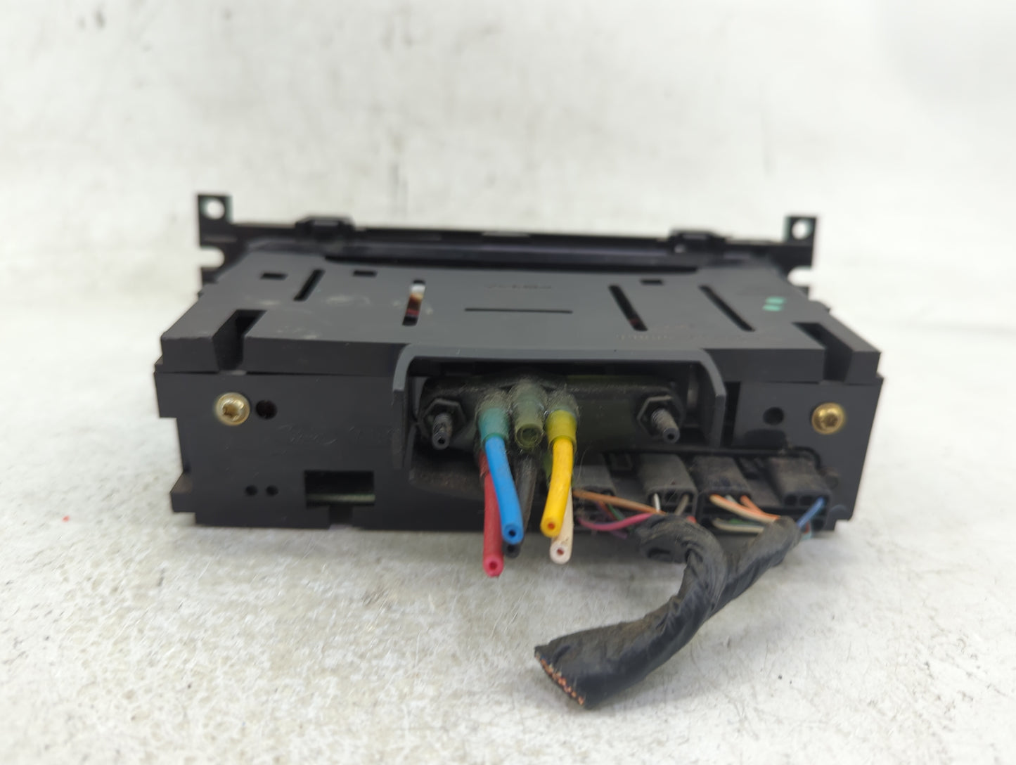 2002 Lincoln Continental Climate Control Module Temperature AC/Heater Replacement P/N:1F3H-19C933-AA Fits OEM Used Auto Part