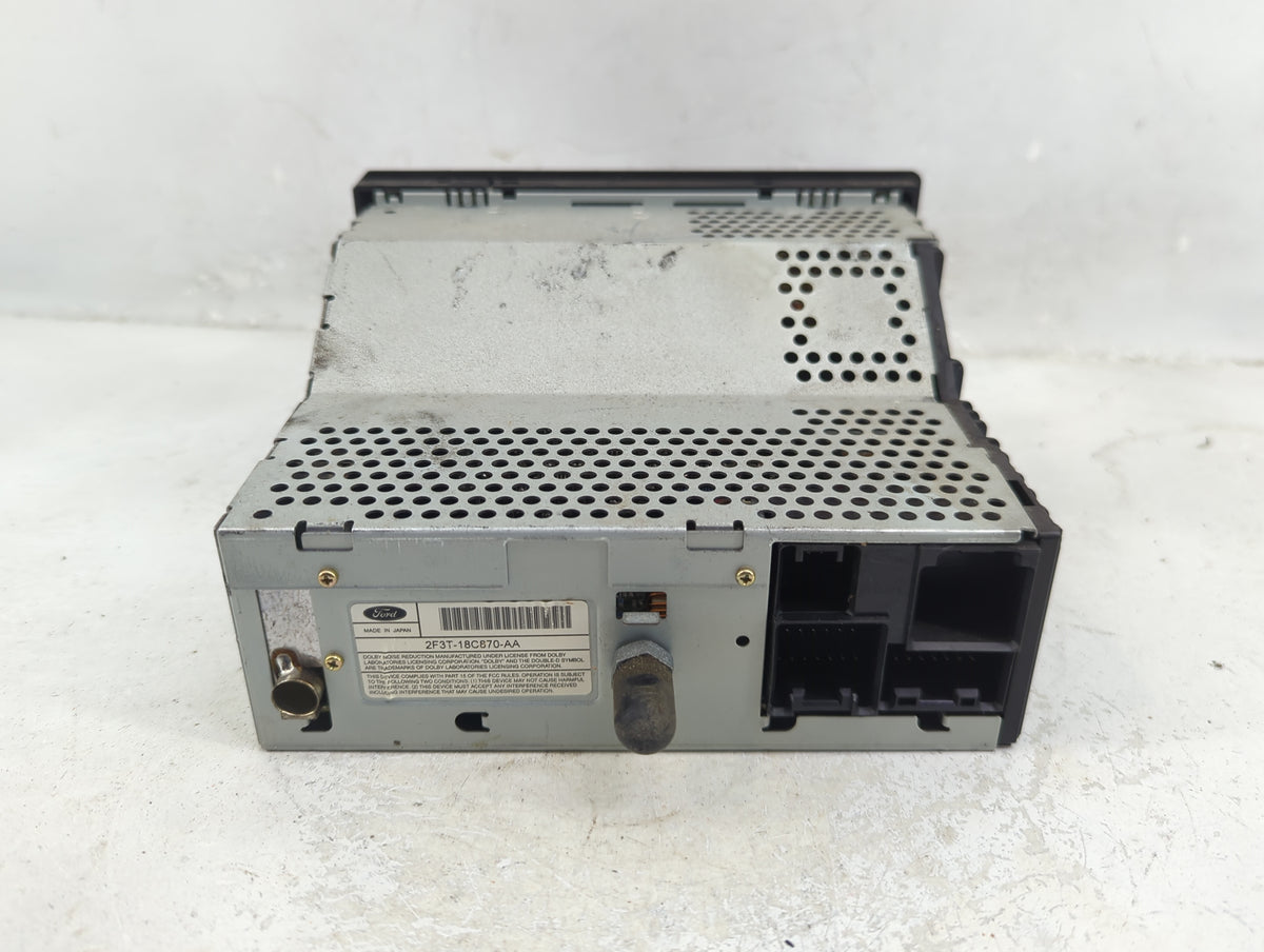 2002 Lincoln Continental Radio AM FM Cd Player Receiver Replacement Fits OEM Used Auto Parts - Oemusedautoparts1.com
