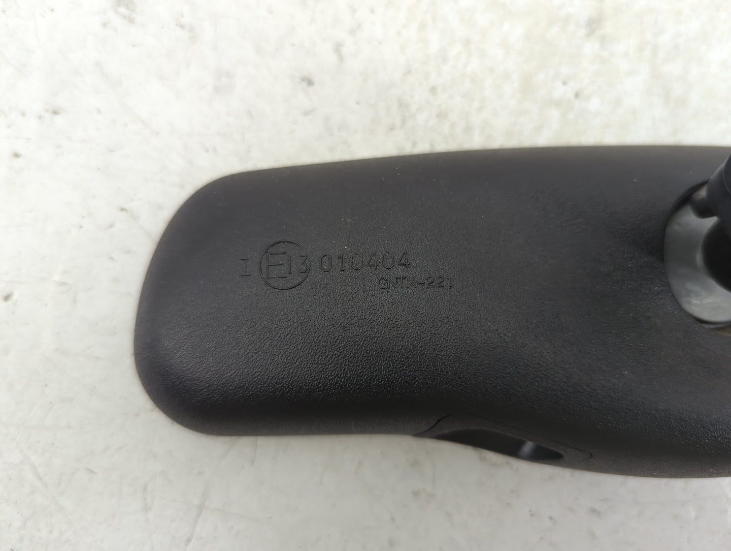 2002 Lincoln Continental Interior Rear View Mirror Replacement OEM P/N:E13010404 Fits OEM Used Auto Parts - Oemusedautoparts