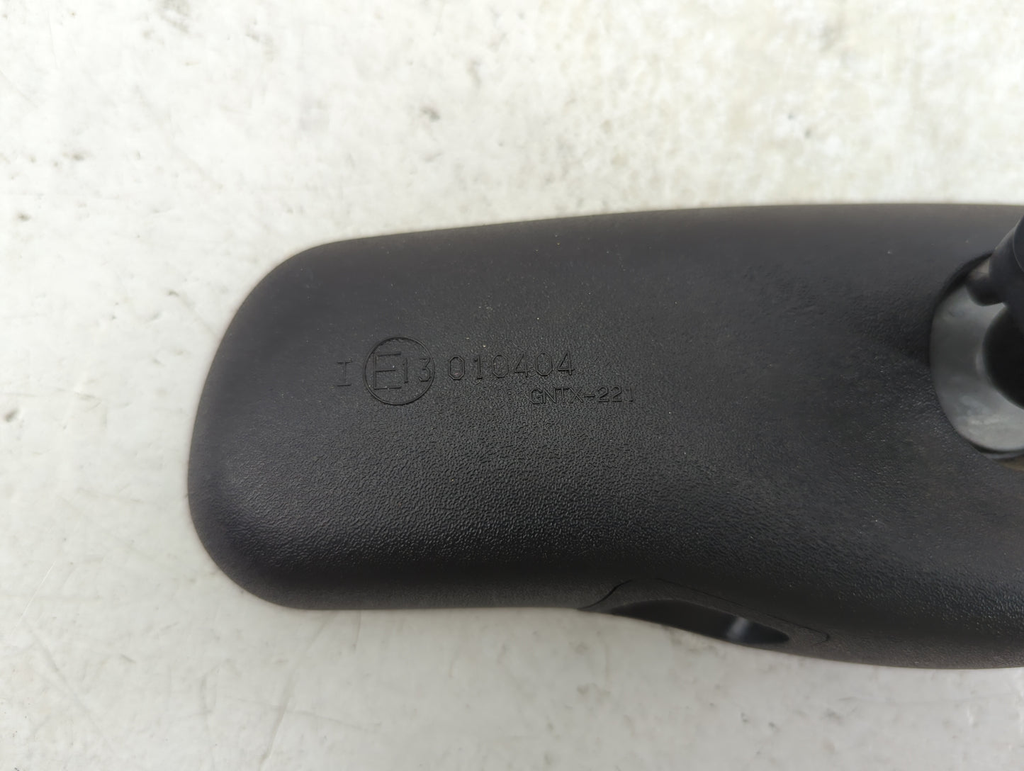 2002 Lincoln Continental Interior Rear View Mirror Replacement OEM P/N:E13010404 Fits OEM Used Auto Parts - Oemusedautoparts