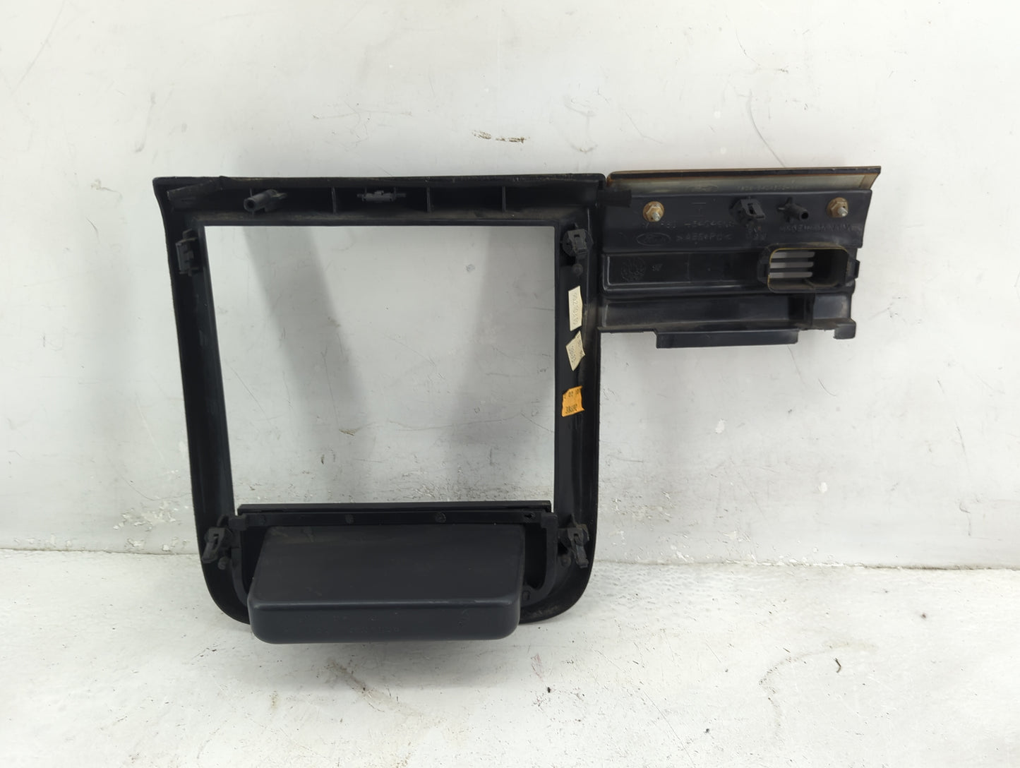 2002 Lincoln Continental Information Radio Display Screen Bezel Vents - Oemusedautoparts1.com