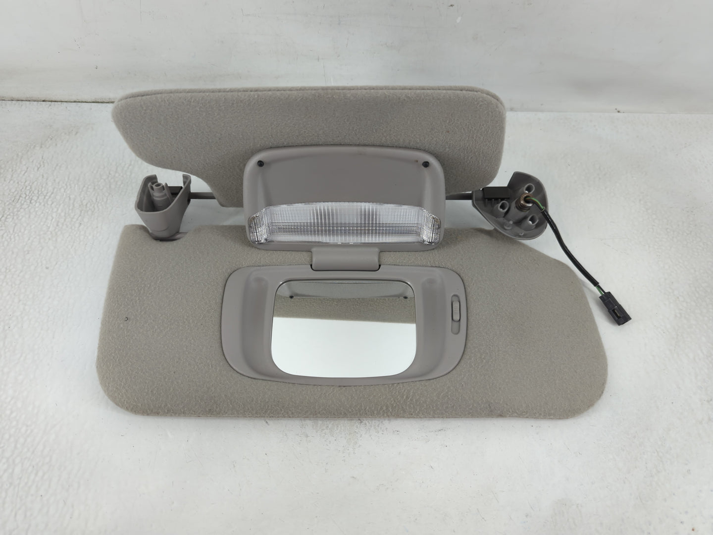 2002 Lincoln Continental Sun Visor Shade Replacement Passenger Right Mirror Fits OEM Used Auto Parts - Oemusedautoparts1.com