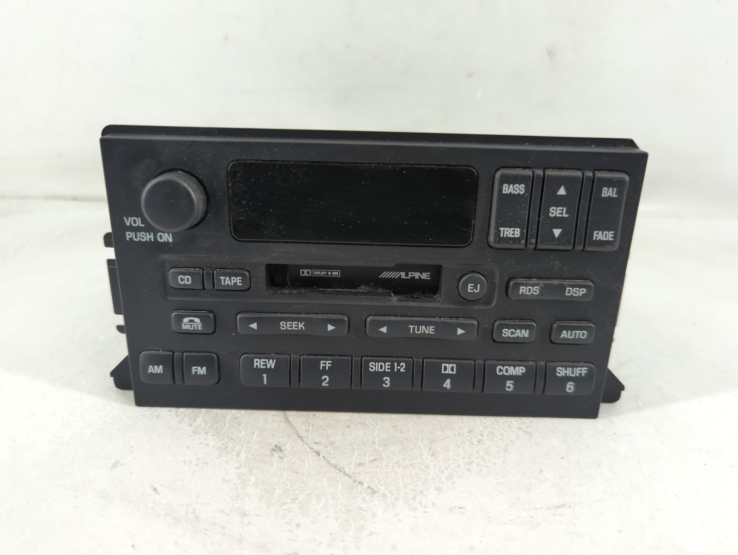 2002 Lincoln Continental Radio AM FM Cd Player Receiver Replacement P/N:2F3T-18C870-AA Fits OEM Used Auto Parts - Oemusedaut