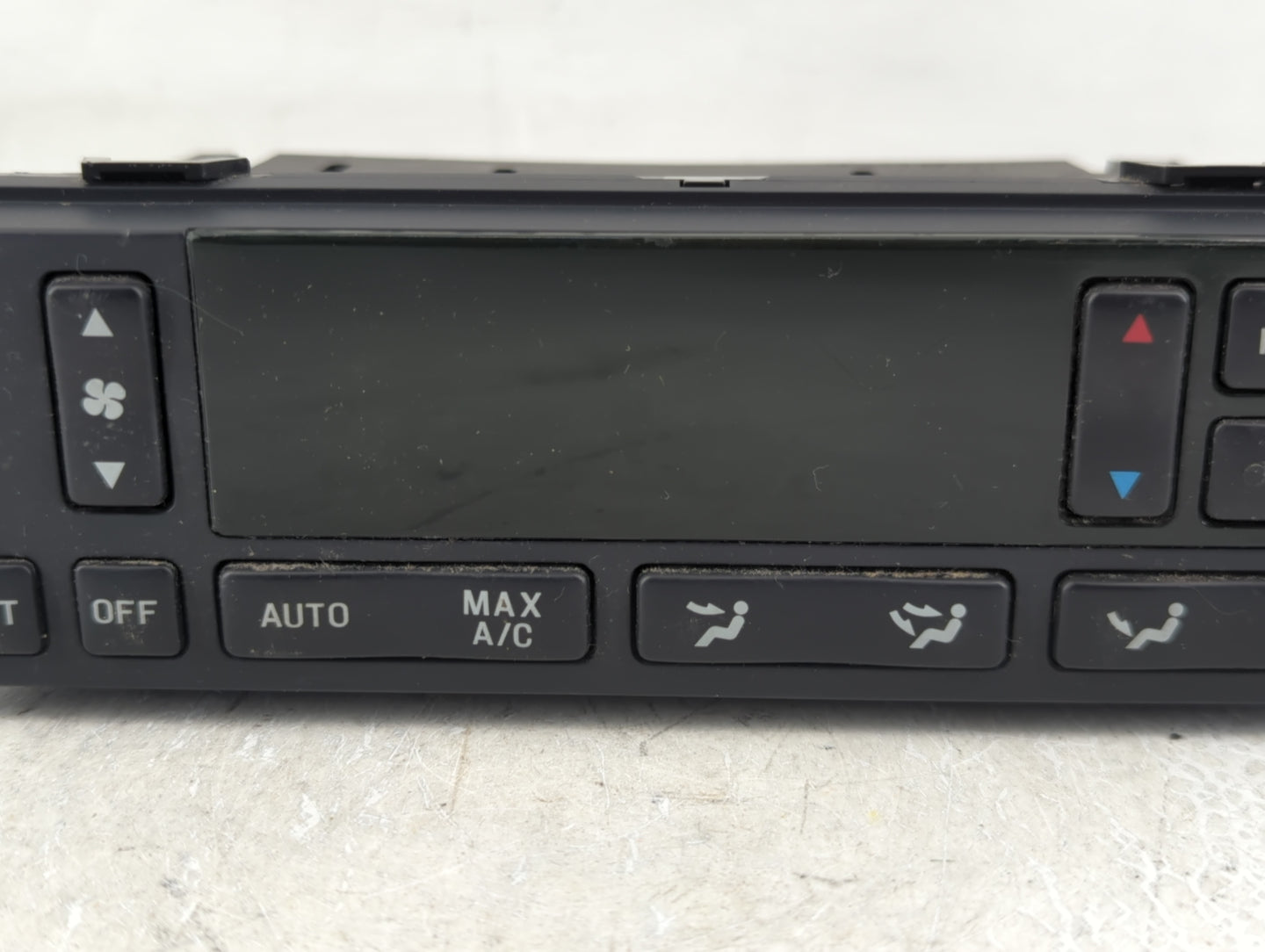 2002 Lincoln Continental Climate Control Module Temperature AC/Heater Replacement P/N:19 11889-06000 119022 Fits OEM Used Au