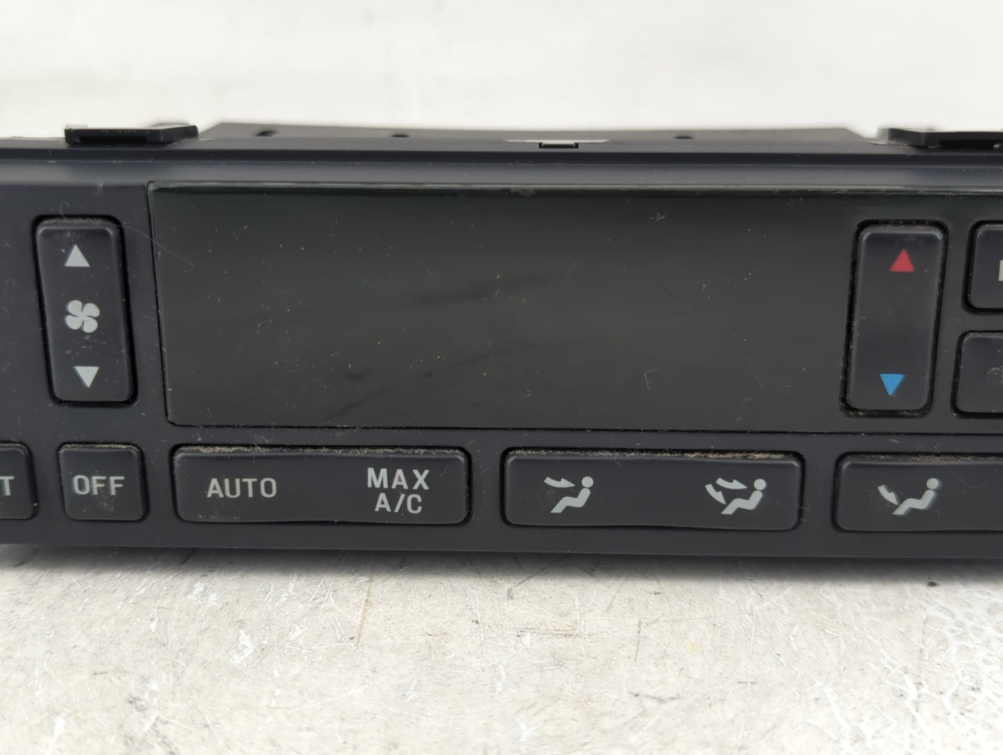 2002 Lincoln Continental Climate Control Module Temperature AC/Heater Replacement P/N:19 11889-06000 119022 Fits OEM Used Au