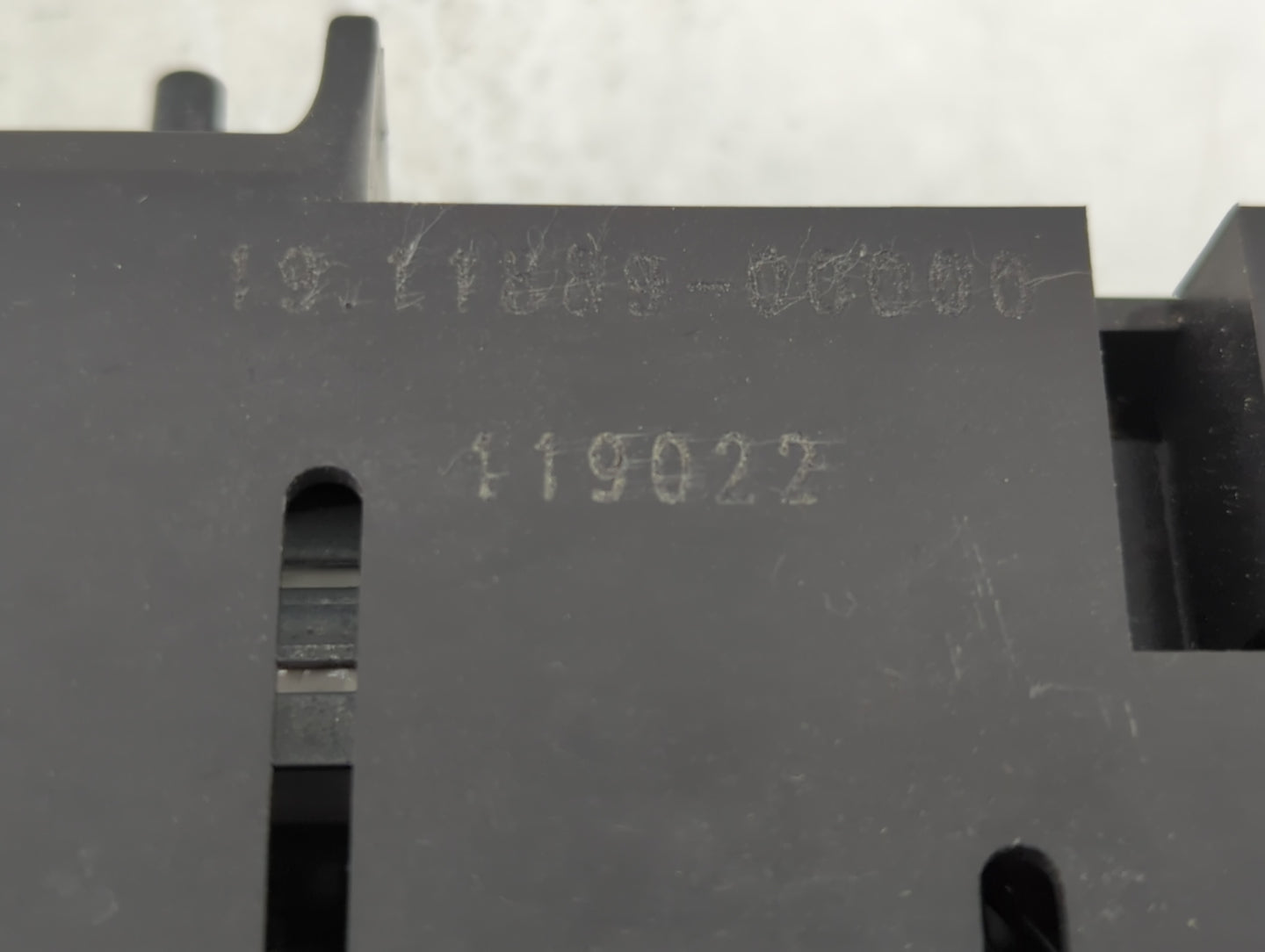 2002 Lincoln Continental Climate Control Module Temperature AC/Heater Replacement P/N:19 11889-06000 119022 Fits OEM Used Au