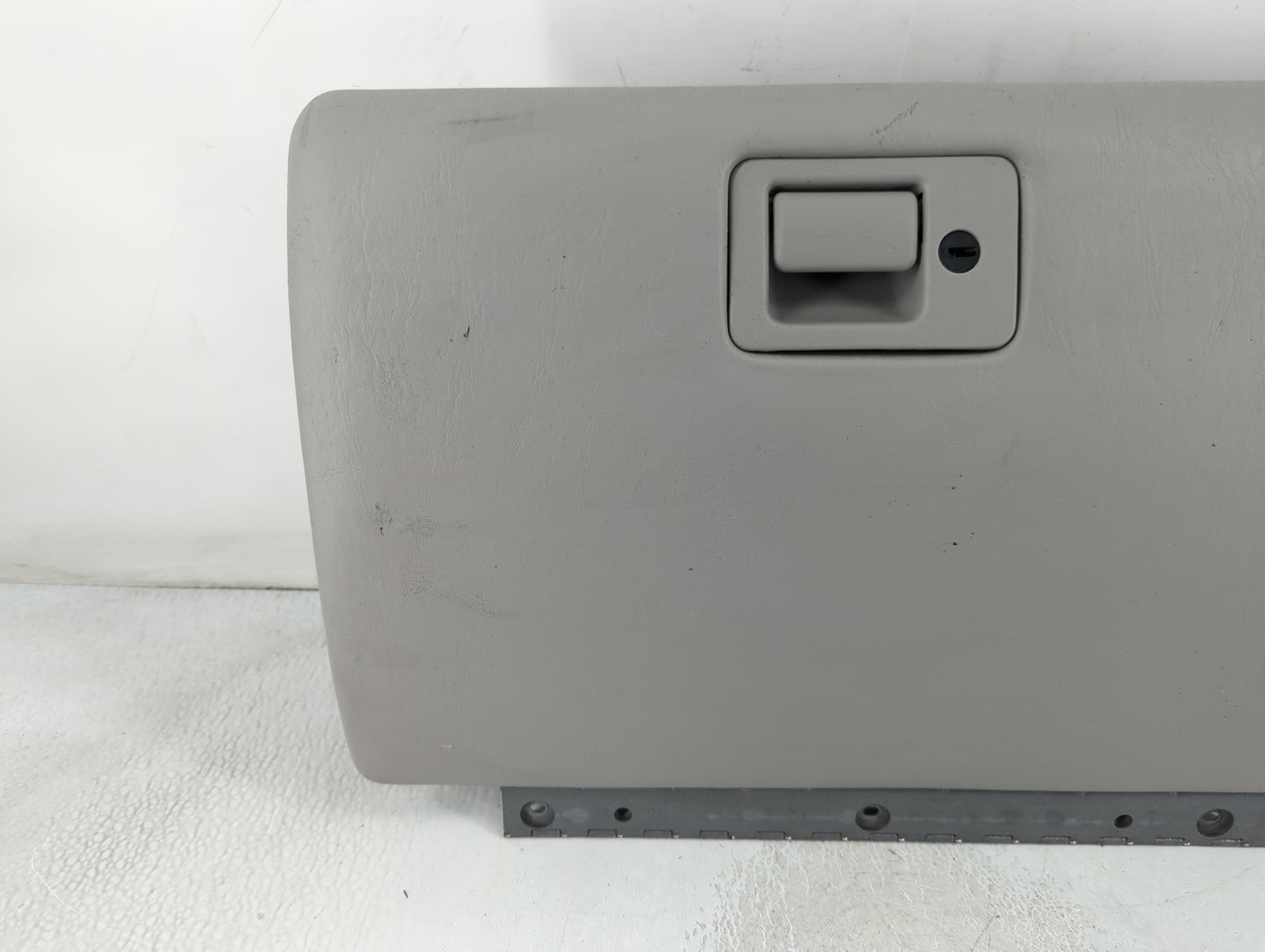 2002 Lincoln Continental Passenger Glove Box Door Storage Compartment - Oemusedautoparts1.com