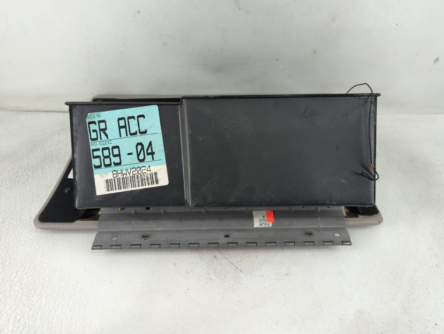 2002 Lincoln Continental Passenger Glove Box Door Storage Compartment - Oemusedautoparts1.com