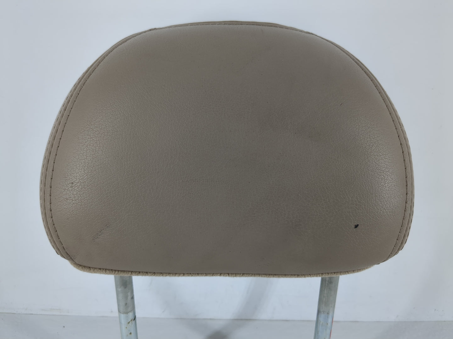 2002 Lincoln Ls Headrest Head Rest Rear Seat Fits OEM Used Auto Parts - Oemusedautoparts1.com