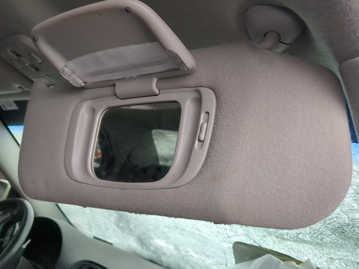 2002 Lincoln Ls Sun Visor Shade Replacement Passenger Right Mirror Fits OEM Used Auto Parts - Oemusedautoparts1.com