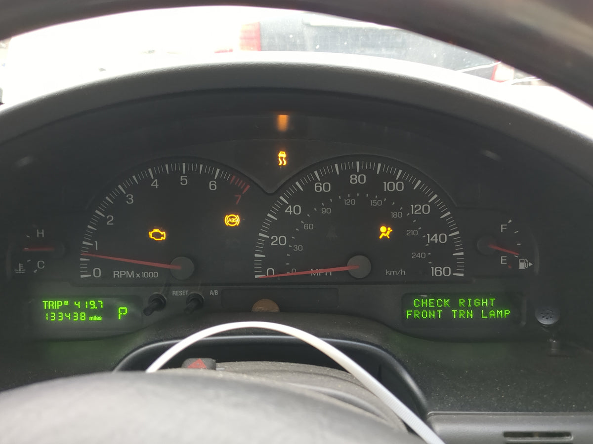 2002 Lincoln Ls Instrument Cluster Speedometer Gauges Miles:133K Fits OEM Used Auto Parts - Oemusedautoparts1.com