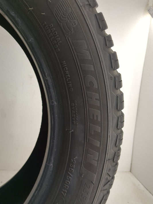 Used Tire 235/50R17 MICHELIN CROSS CLIMATE 2 96H - Tread Depth 8.5/32
