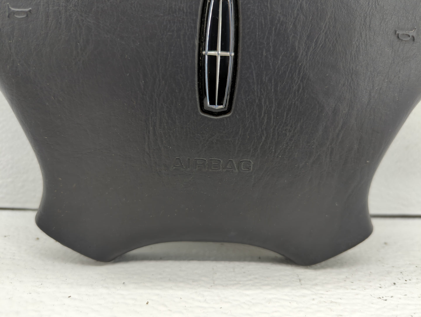 2002 Lincoln Ls Air Bag Driver Left Steering Wheel Mounted - Oemusedautoparts1.com