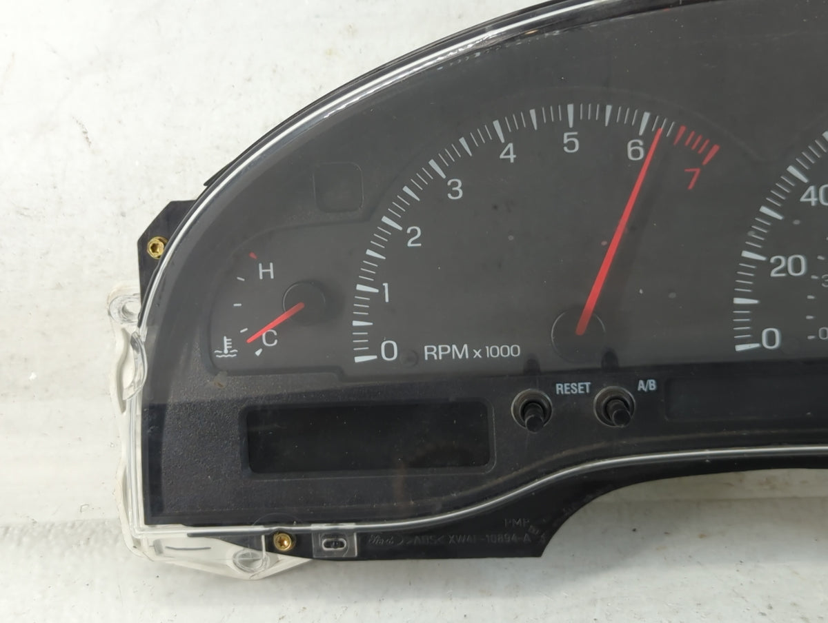 2001-2002 Lincoln Ls Instrument Cluster Speedometer Gauges Miles:110K Fits Fits 2000 2001 2002 OEM Used Auto Parts - Oemused