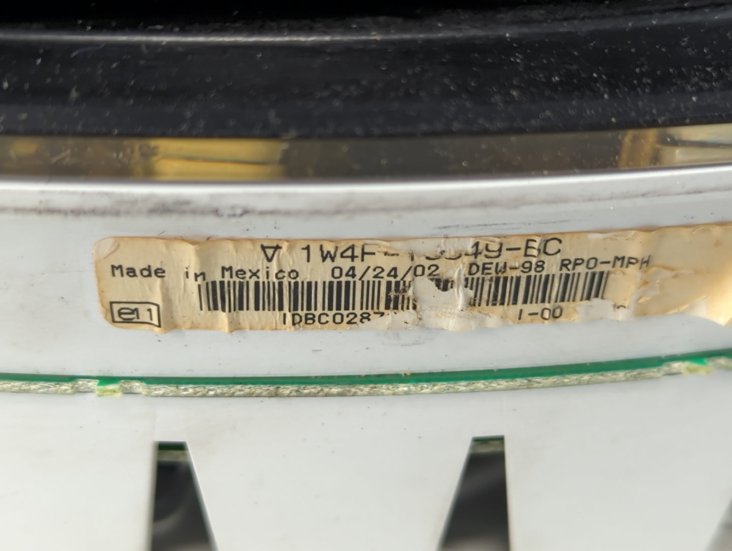 2002 Lincoln Ls Instrument Cluster Speedometer Gauges Fits OEM Used Auto Parts - Oemusedautoparts1.com