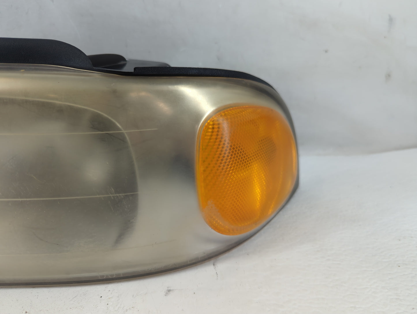 1998 Lincoln Navigator Passenger Right Oem Head Light Headlight Lamp - Oemusedautoparts1.com