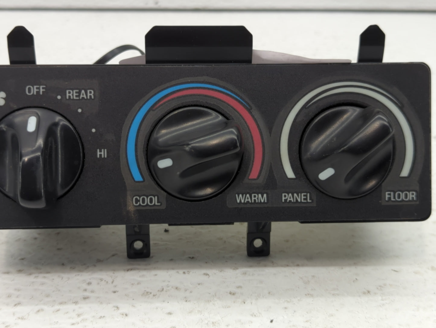 2002 Lincoln Navigator Climate Control Module Temperature AC/Heater Replacement P/N:XL1H19E764AA Fits OEM Used Auto Parts - 