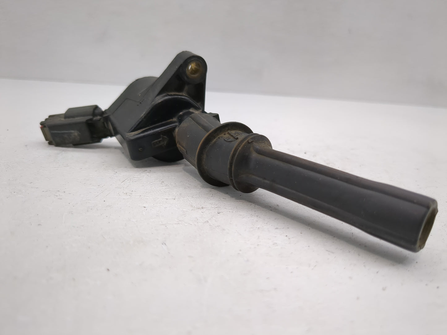 2001-2011 Lincoln Town Car Ignition Coil Igniter Pack - Oemusedautoparts1.com