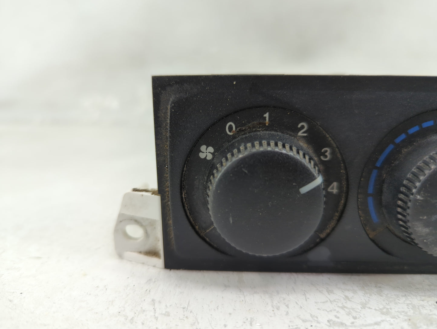 2002 Mazda 626 Climate Control Module Temperature AC/Heater Replacement Fits OEM Used Auto Parts - Oemusedautoparts1.com