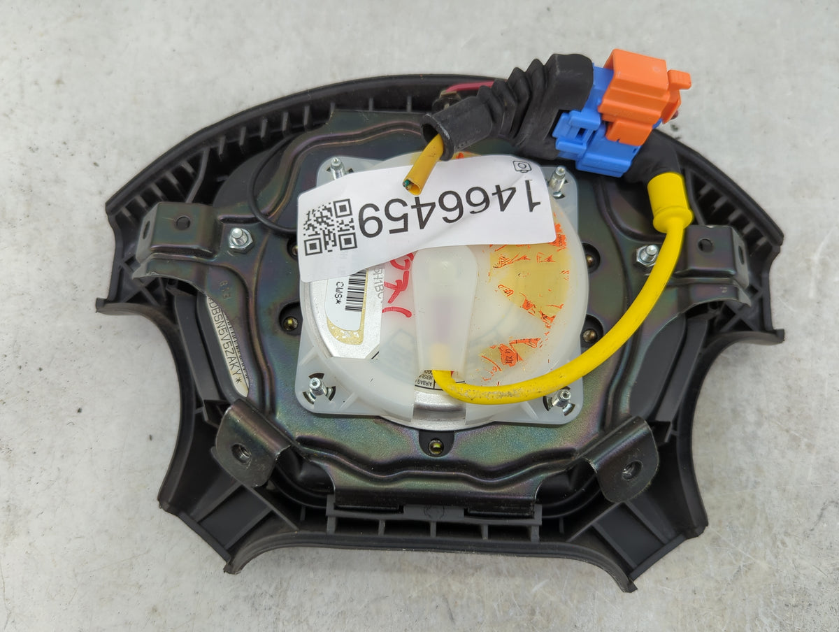 2000-2002 Mazda 626 Air Bag Driver Left Steering Wheel Mounted P/N:DBSN5V5ZAKY Fits Fits 2000 2001 2002 OEM Used Auto Parts 