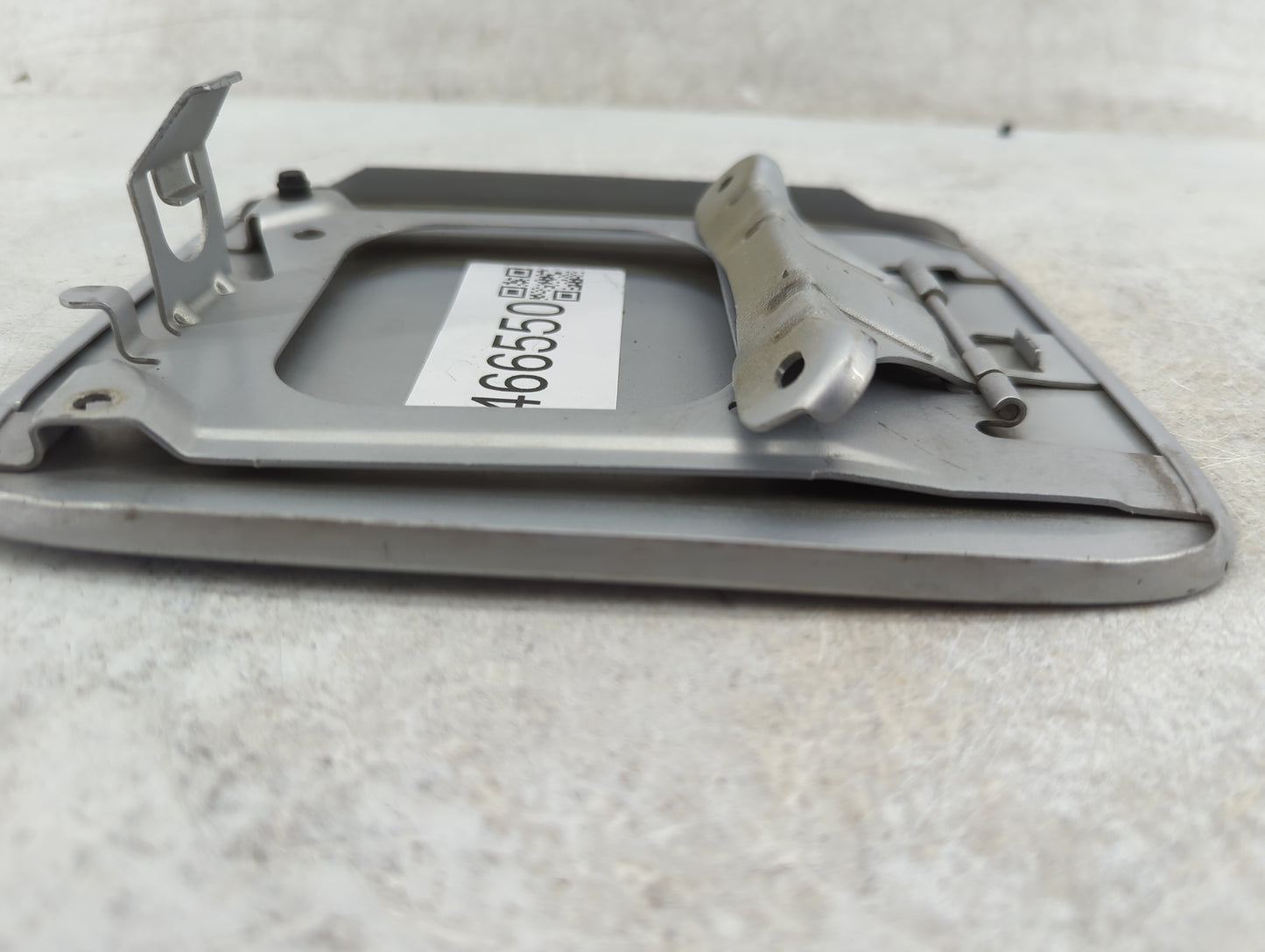 2002 Mazda 626 Fuel Tank Door Lid Gas Tank Silver - Oemusedautoparts1.com