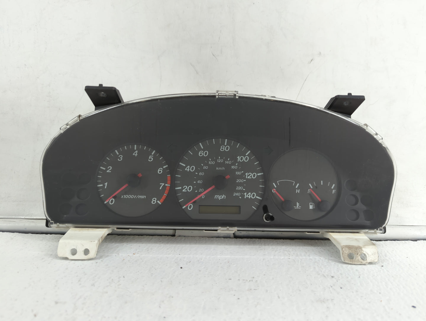 2001-2002 Mazda 626 Instrument Cluster Speedometer Gauges P/N:69218-960A Fits Fits 2001 2002 OEM Used Auto Parts - Oemusedau