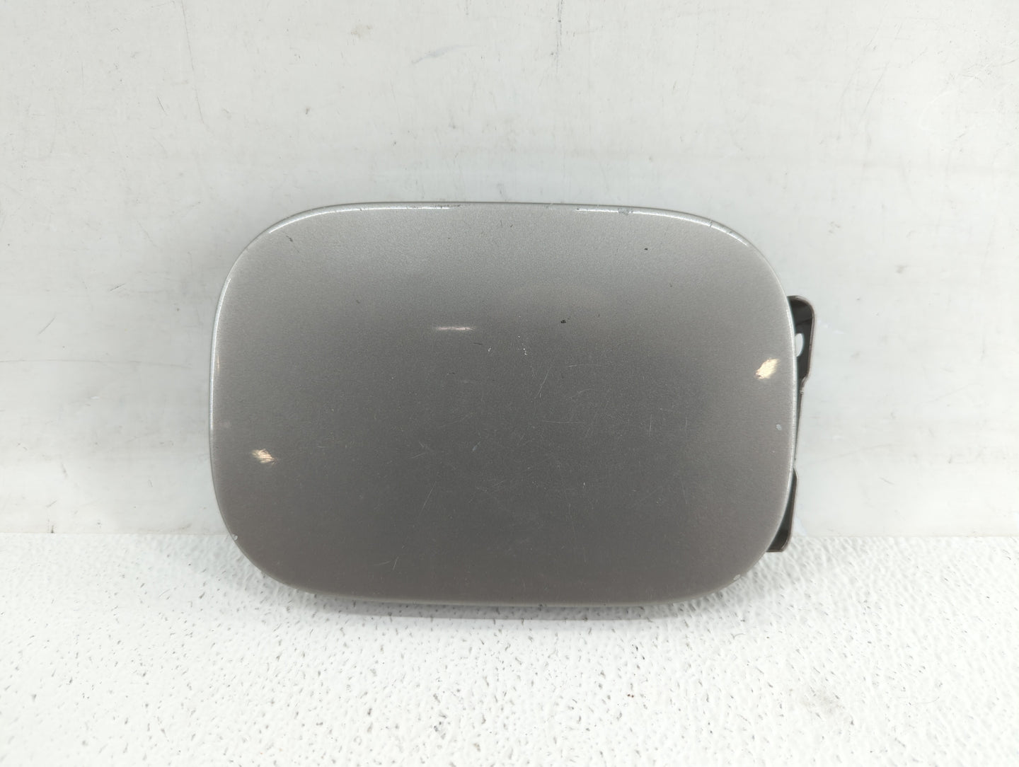 2002 Mercedes-benz C230 Fuel Tank Door Lid Gas Tank Granite Gray Metallic - Oemusedautoparts1.com