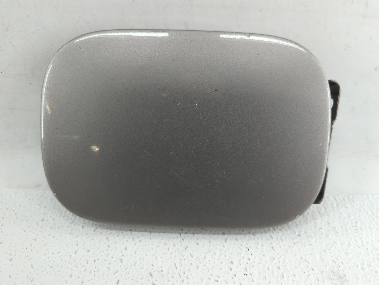 2002 Mercedes-benz C230 Fuel Tank Door Lid Gas Tank Granite Gray Metallic - Oemusedautoparts1.com