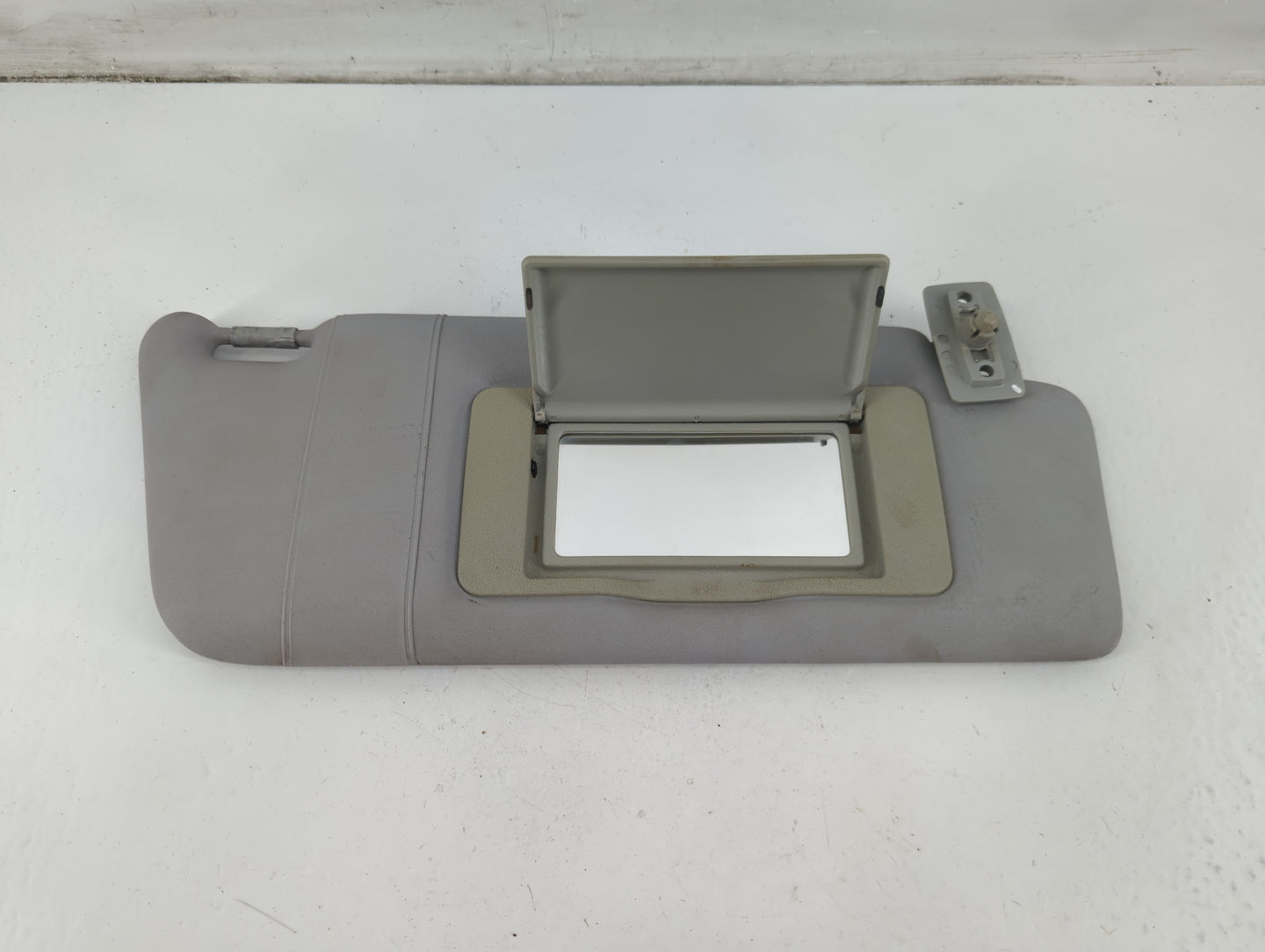 2001-2005 Mercedes-Benz C240 Sun Visor Shade Replacement Passenger Right Mirror Fits Fits 2001 2002 2003 2004 2005 2006 2007