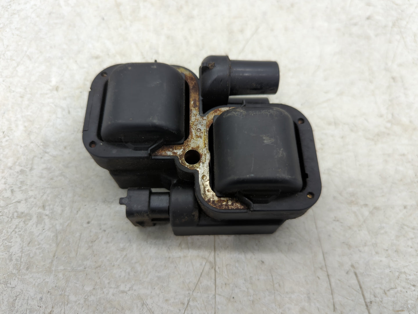 2001-2005 Mercedes-benz C240 Ignition Coil Igniter Pack - Oemusedautoparts1.com