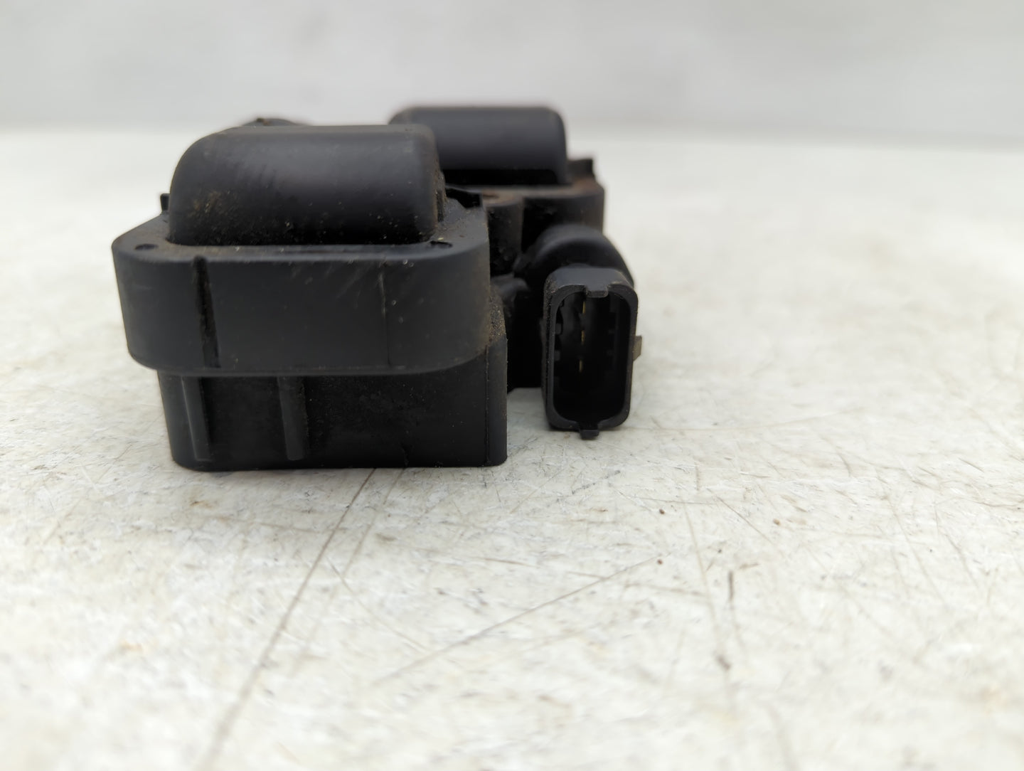 2001-2005 Mercedes-benz C240 Ignition Coil Igniter Pack - Oemusedautoparts1.com