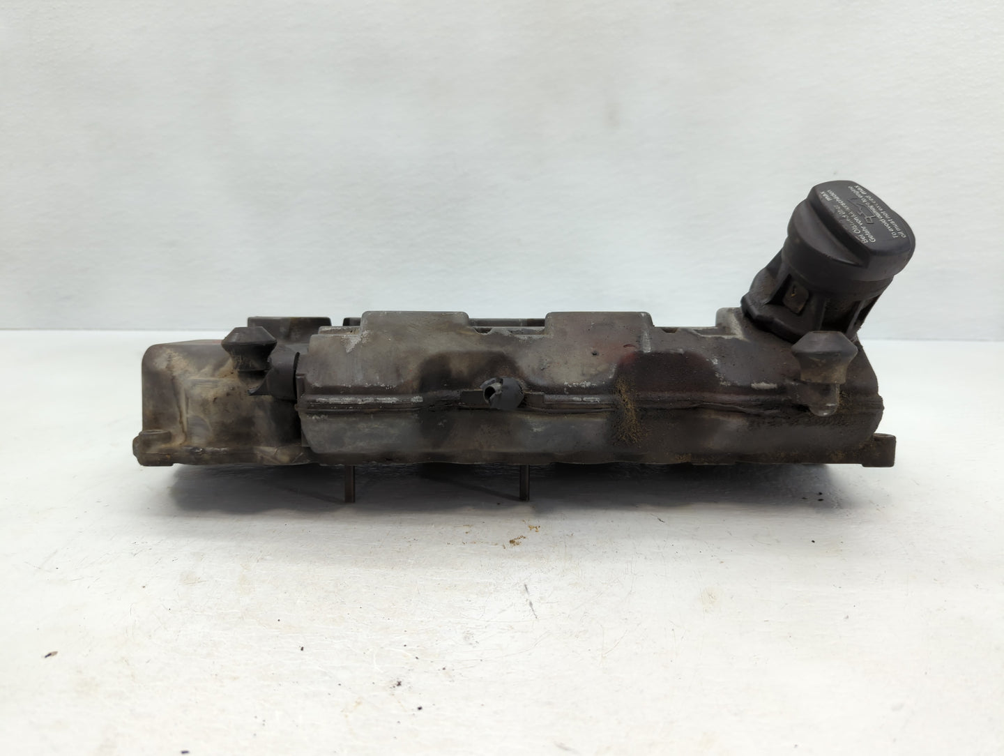 2002 Mercedes-Benz C240 Driver Left Cylinder Head Valve Cover P/N:A112 016 0 020 Fits OEM Used Auto Parts - Oemusedautoparts