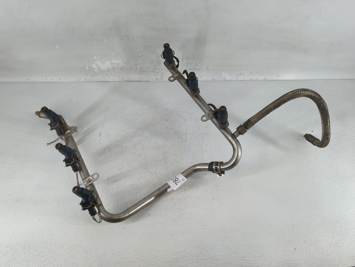 2002 Mercedes-benz C240 FUEL WITH RAIL INJECTORS - Oemusedautoparts1.com