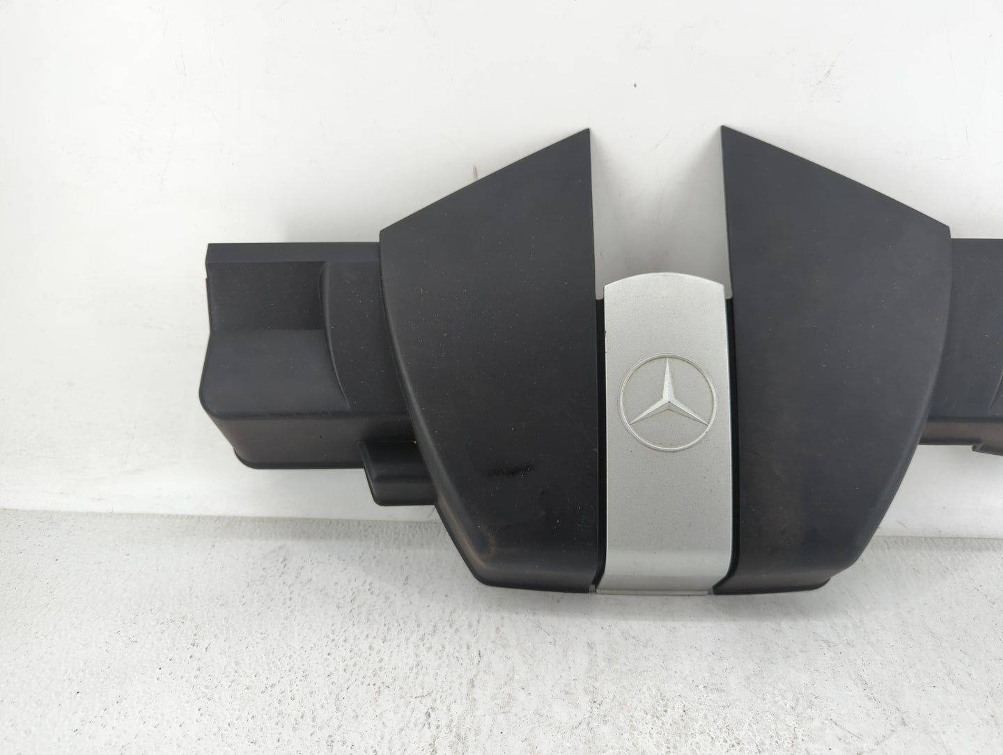 2002 Mercedes-benz C250 Engine Cover - Oemusedautoparts1.com