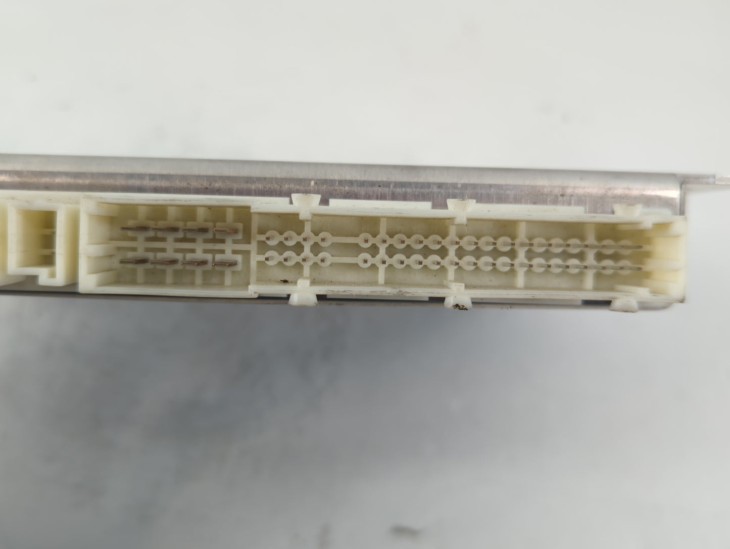 2001 Mercedes-benz Clk320 Body Control Module Bcm Inner Cabin Fuse Box - Oemusedautoparts1.com