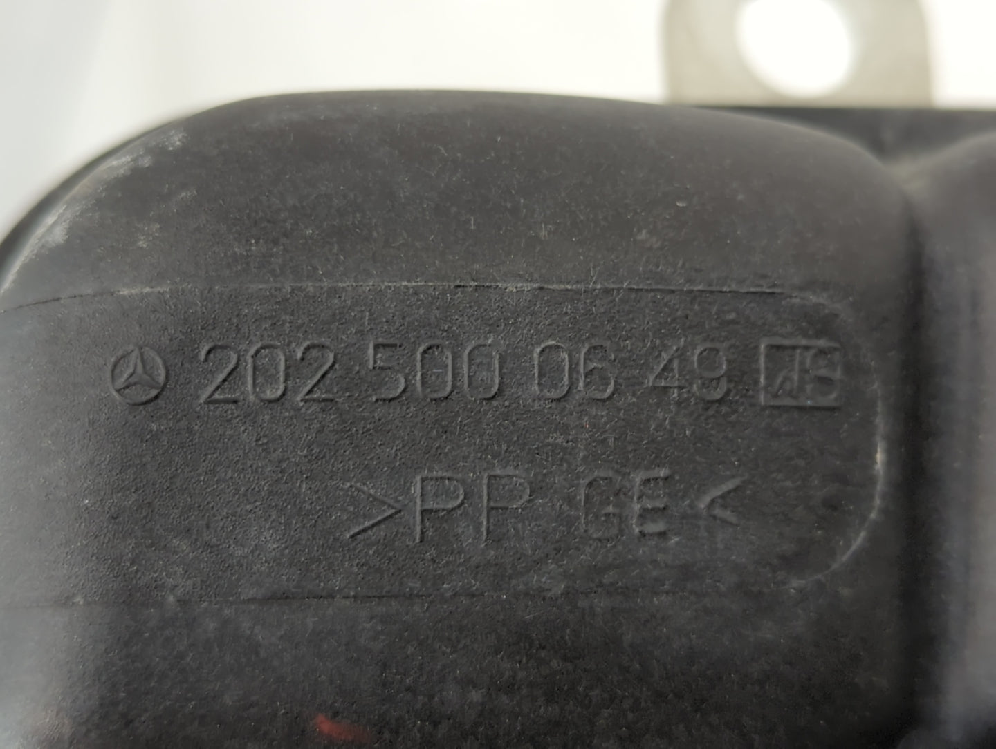 1999 Mercedes-benz Clk430 Windshield Washer Fluid Reservoir Bottle Oem - Oemusedautoparts1.com
